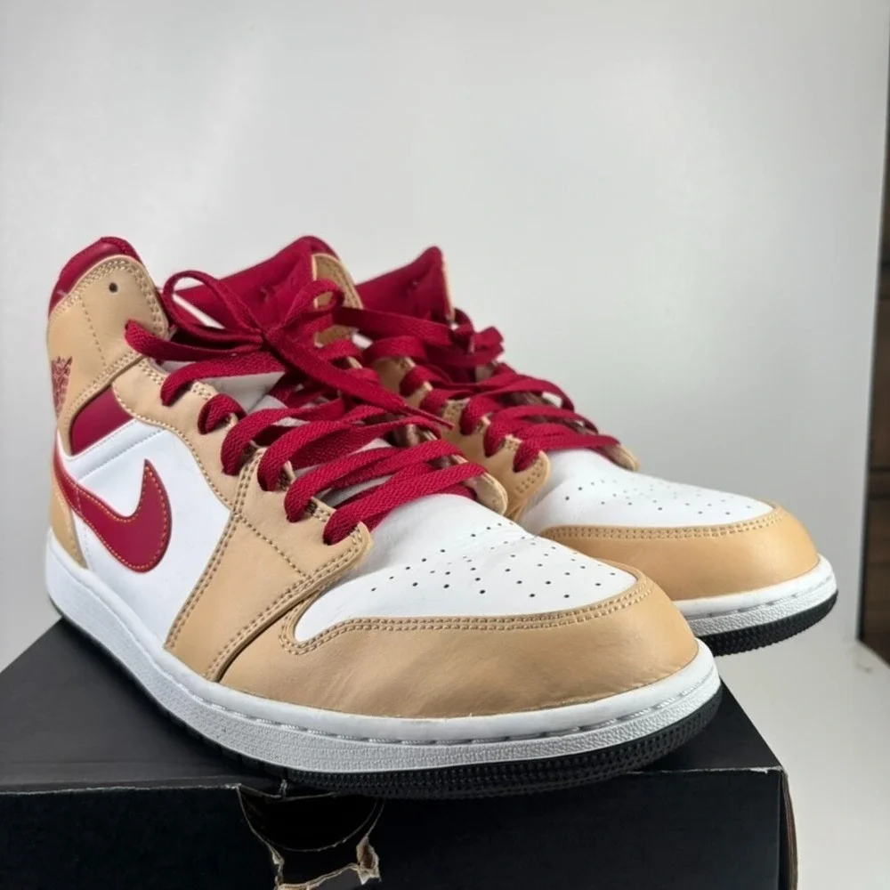 Nike Air Jordan 1 Mid Men's 13 White Onyx/Light Curry Basketball Shoe 554724-201